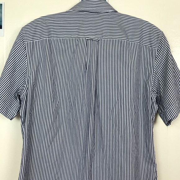 Everlane The Air Oxford Men’s Button Down Shirt - Picture 5 of 7